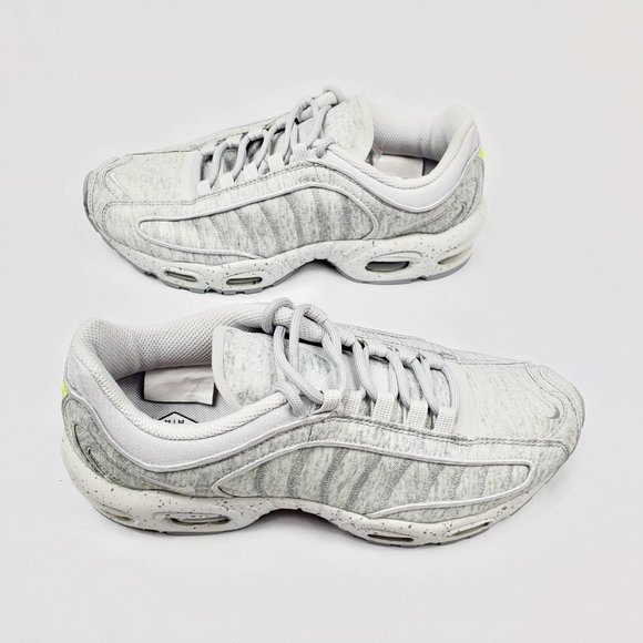 Nike Air Max Tailwind IV Running Shoes - Picture 7 of 9